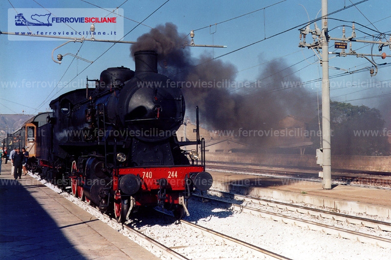 Da Palermo a Cefalù in treno storico