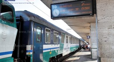 20150916 – Treno notte Sicilia – Milano analisi di viaggio ad Agosto 2015 – 290_9023 20150914 Messina Centrale – E656_009 – ICN784 – ICN1584  – SR MI – 800px